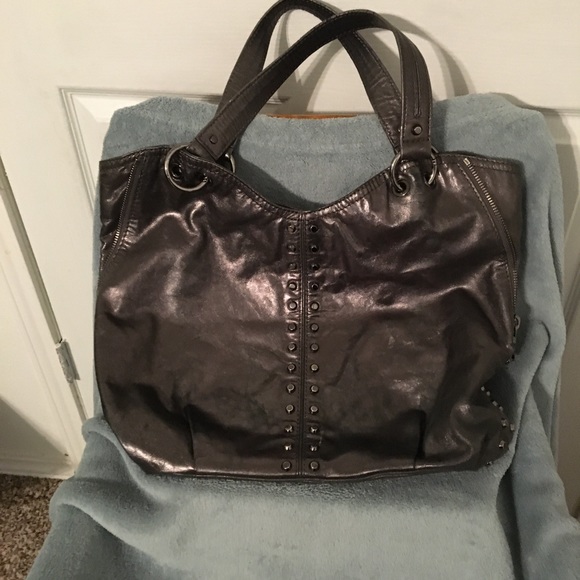 Michael Kors Astor Metallic Grey/Silver Large Hobo - Picture 4 of 14